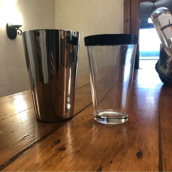 Williams Sonoma The Boston Shaker - Picture 4 of 6